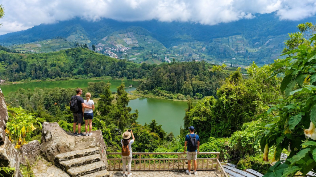 Dieng Plateau Tour